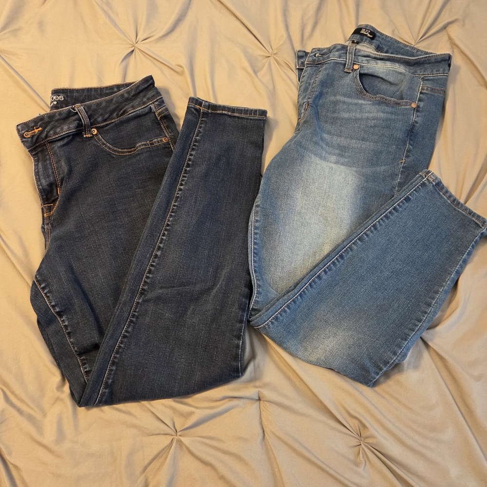 Maurices Skinny Jeans Duo — Dark Blue & Light Blue Washes
